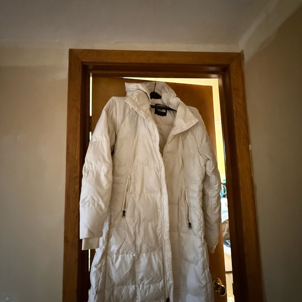The North Face Women's Cream Puffer Jacket